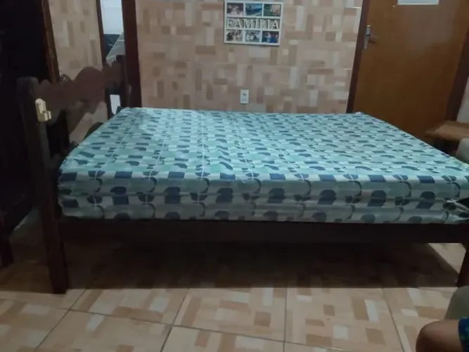 Cama casal com colchão