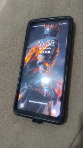 Celular S20 FE