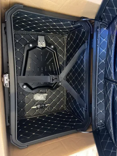 Baú 65L
