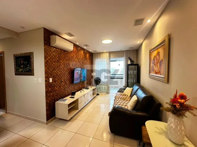 Apartamento à Venda no Embaré com 84 m², 2 Dormitórios, Varanda e 2 Vagas Demarcadas