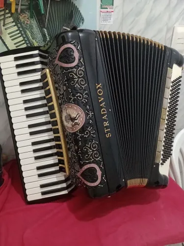 Sanfona  stradovox  qua dupla resanacia