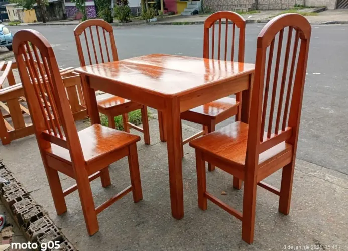 Mesa 1,20x80 madeira maciça direto da fábrica!