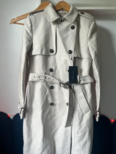 Vendo casaco Zara nunca usado e na etiqueta