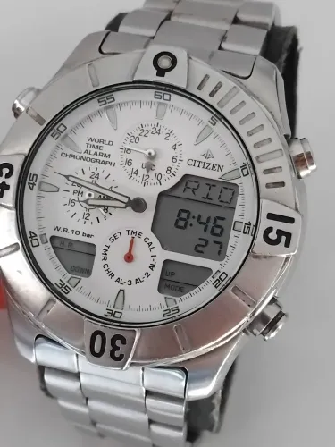Relógio Citizen c300 promaster 
