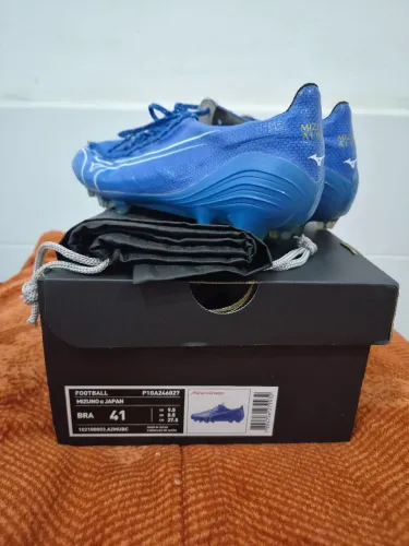 Chuteira Campo Mizuno Alpha Japan