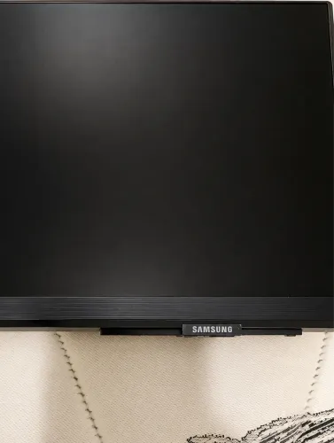 Samsung Crystal UHD 4K 43" BU8000 - Estado de Nova - Pouquíssimo Uso
