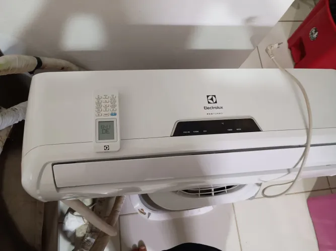 Ar condicionado Eletrolux 9 mil BTUs
