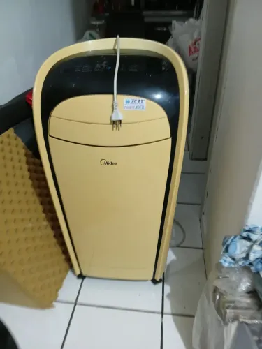 Vendo ar condicionado portátil da marca mídia 