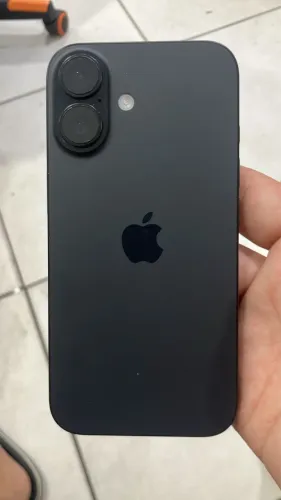 iPhone 16