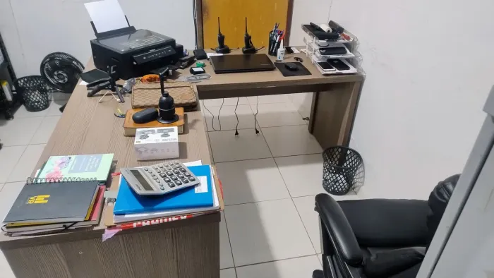 Vendo essa mesa sem defeitos