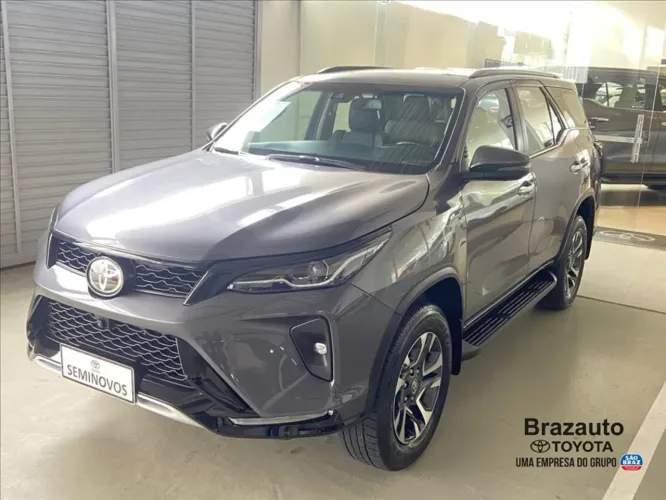 Toyota Hilux SW4 4X4 2.8 Diesel 2025