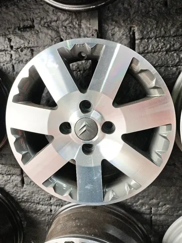 Rodas C3 15