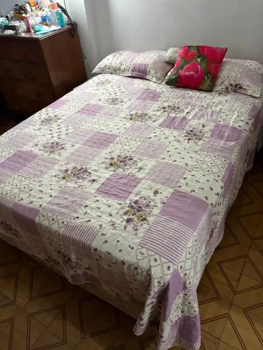 Vendo cama de casal com colchão