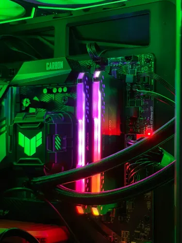 MEMÓRIA RAM CORSAIR VENGEANCE PRO 2X16 2666MHZ