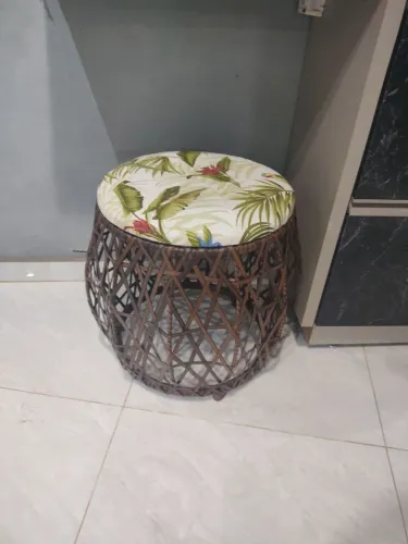 Vendo banquetinha de vime !!! 