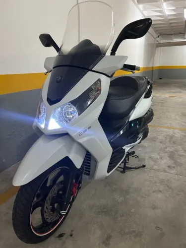 Vendo moto citycom 300i branca 