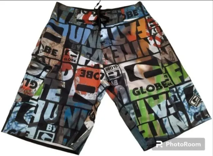 Bermuda Água / Shorts Globe TAM 40