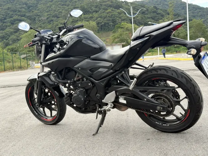 Yamaha MT-03 2018 - Impecável (Manual + Chave Reserva) - Itapema