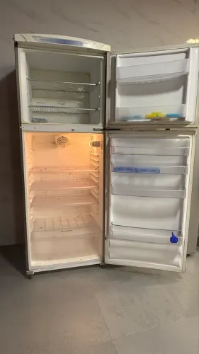 Geladeira 470 litros