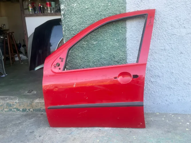 Porta Dianteira esquerda Palio Bolha