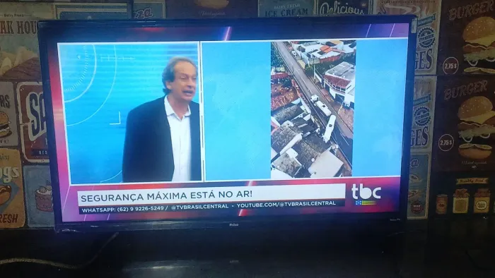 TV 32 Roku Smart 