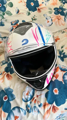 Capacete Feminino Race Tech / tamanho 58