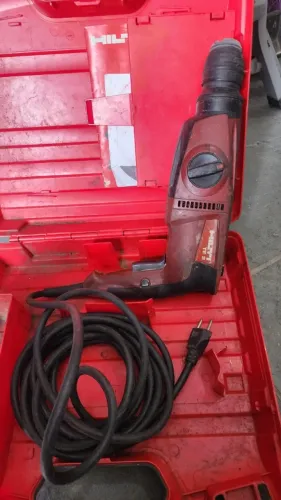 Furadeira Martelete Profissional HILTI TE-2