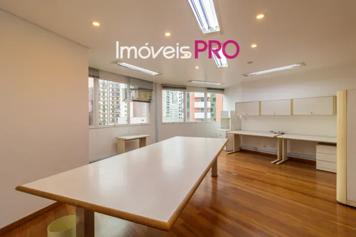 Conj. Comercial, Itaim Bibi - São Paulo