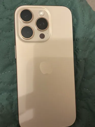Vende-se um iPhone 13 Pro todo original bateria 92 % faço troca em outro mais barato