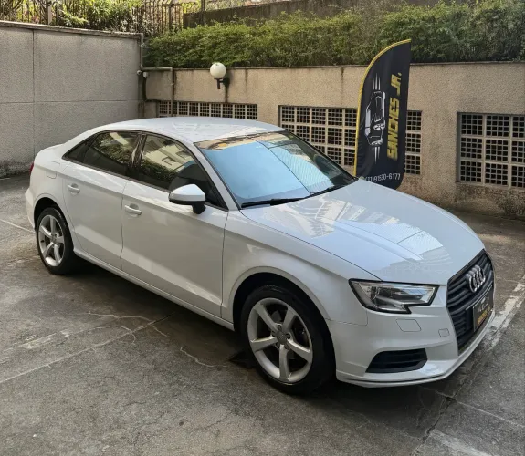 Audi A3 Sedan 1.4 TFSI Flex Tiptronic 4P 2017