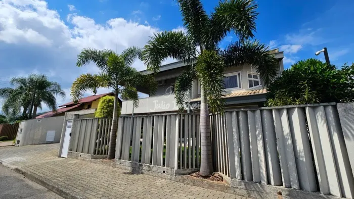 Casa 4 dormitórios no Souza Cruz em Brusque