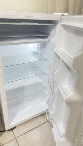 Frigobar Midea 93L