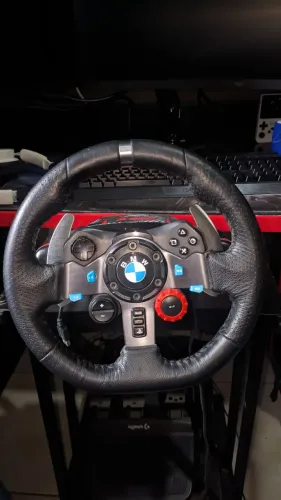 Volante Logitech G29 com Pedais e sensor hall