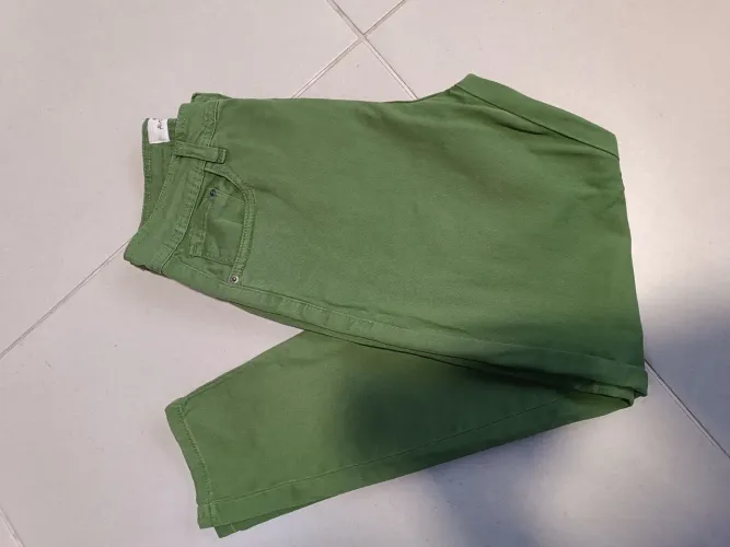 Calça jeans verde