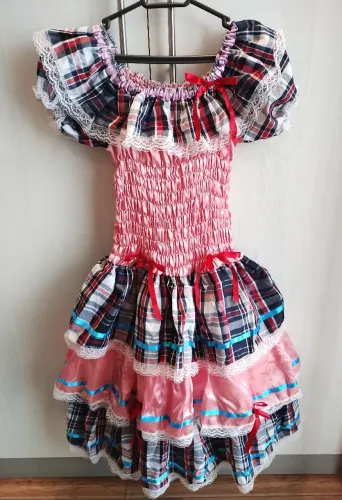 Vestido junino Tam 16 novinho