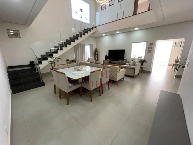 Casa com 3 dormitórios à venda, 307 m² por R$ 2.350.000,00 - Residencial Villa DAquila - P
