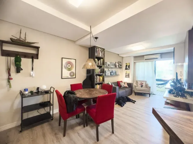 Imóvel para venda possui 76 metros quadrados com 2 quartos