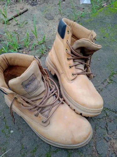 Bota Macboot boots society