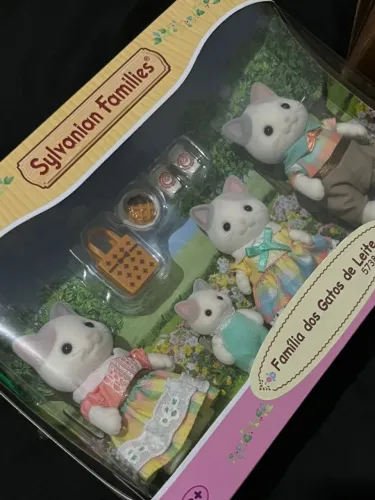 Familia Dos Gatos De Leite Sylvanian Familes