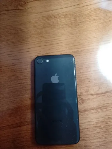 Vende-se iPhone 8 500 reais 