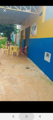 Aluga-se um salão