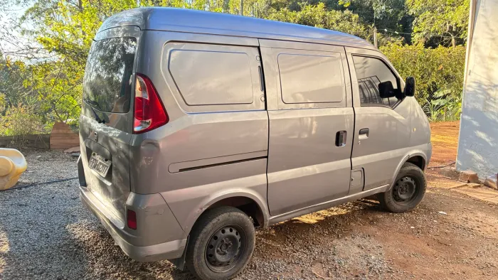 Hafei Towner Furgão 1.0 8V 48cv 5P 2012
