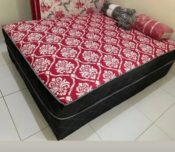 CAMA . QUEEN. Cama QUEEN