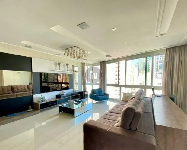 Apartamento 3 Suítes e 4 Vagas Centro Balneário Camboriú