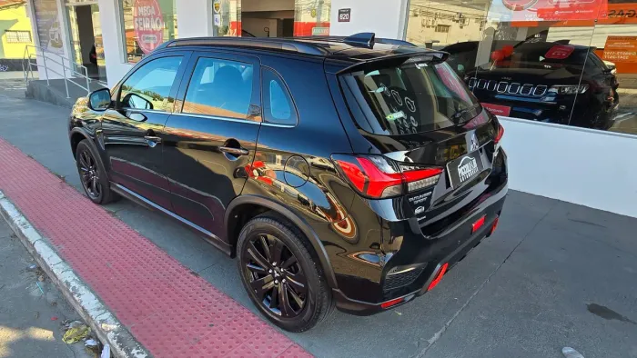 Mitsubishi Outlander SP. HPE Black ED. 2.0 Flex AUT 2022