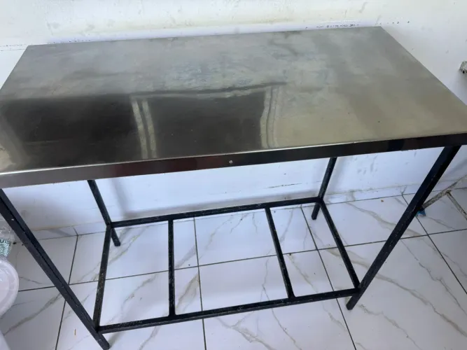 Mesa de inox