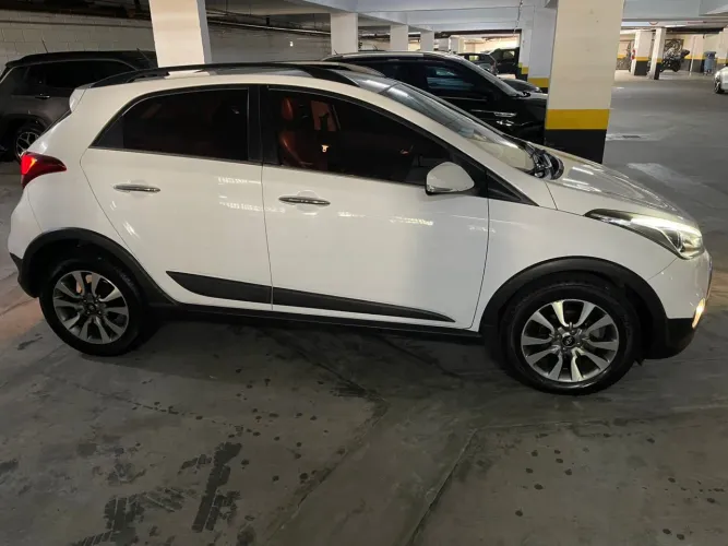 Hyundai HB20X Premium 1.6 Flex 16V Aut. 2017