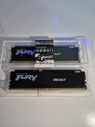 Memória RAM 16 GB (2x8) DDR5 