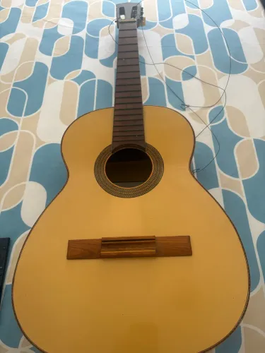 Violão marca tonante 