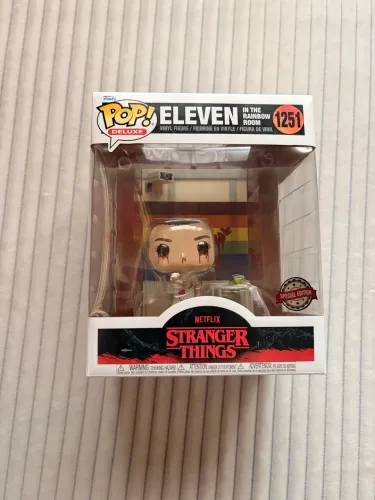 Funko pop Eleven in the rainbow room Stranger Things